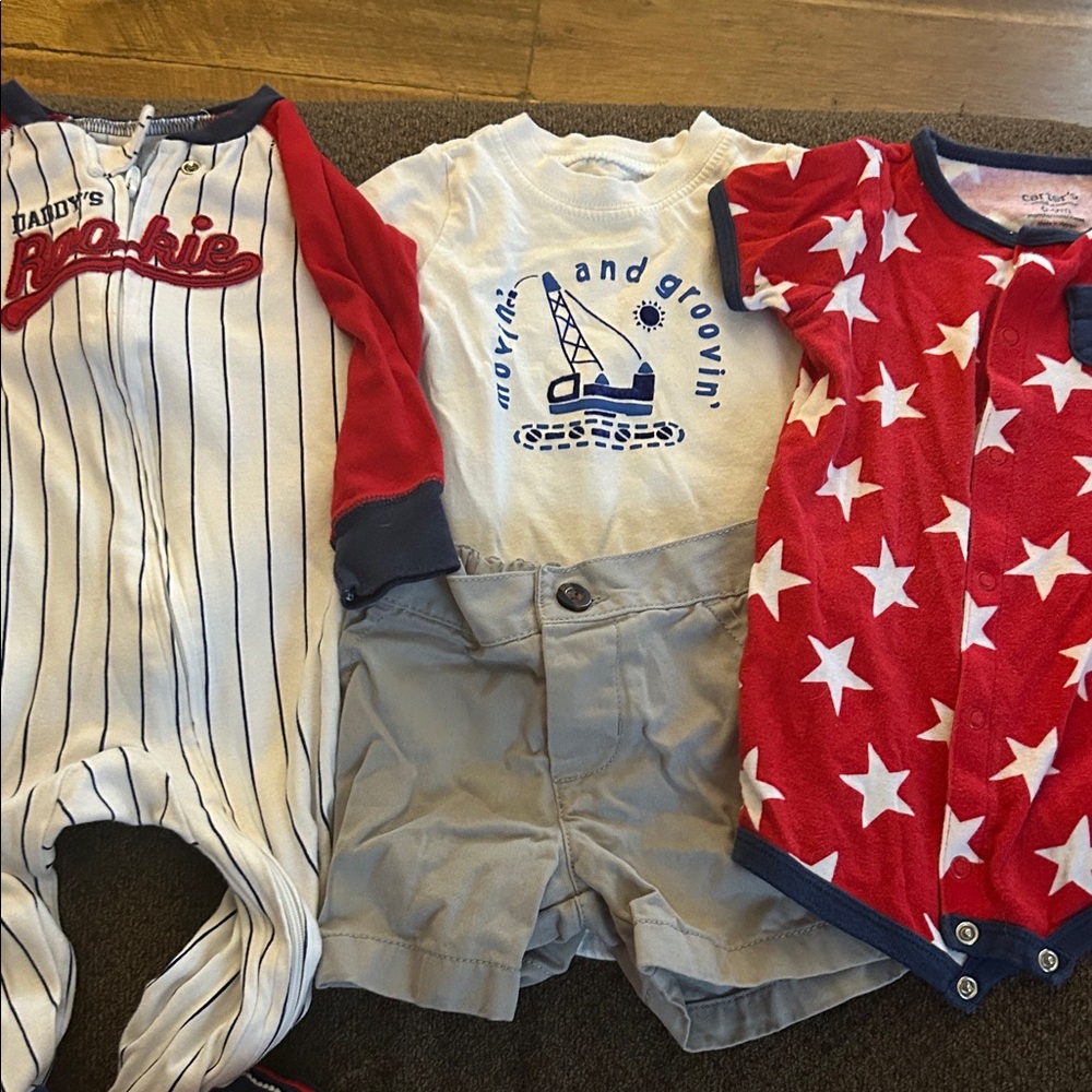 Carters Bundle 6-9M - Picture 1 of 4